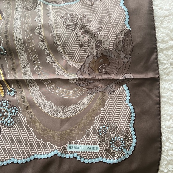 Hermes Scarf - Picture 3 of 4